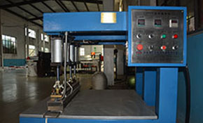 Membrane material welding equipment