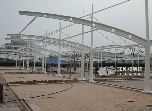 TC005 膜结构停车棚 斜拉式