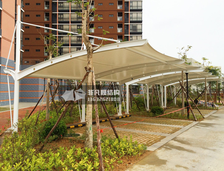 TC026 cable-stayed parking garage with membrane structure